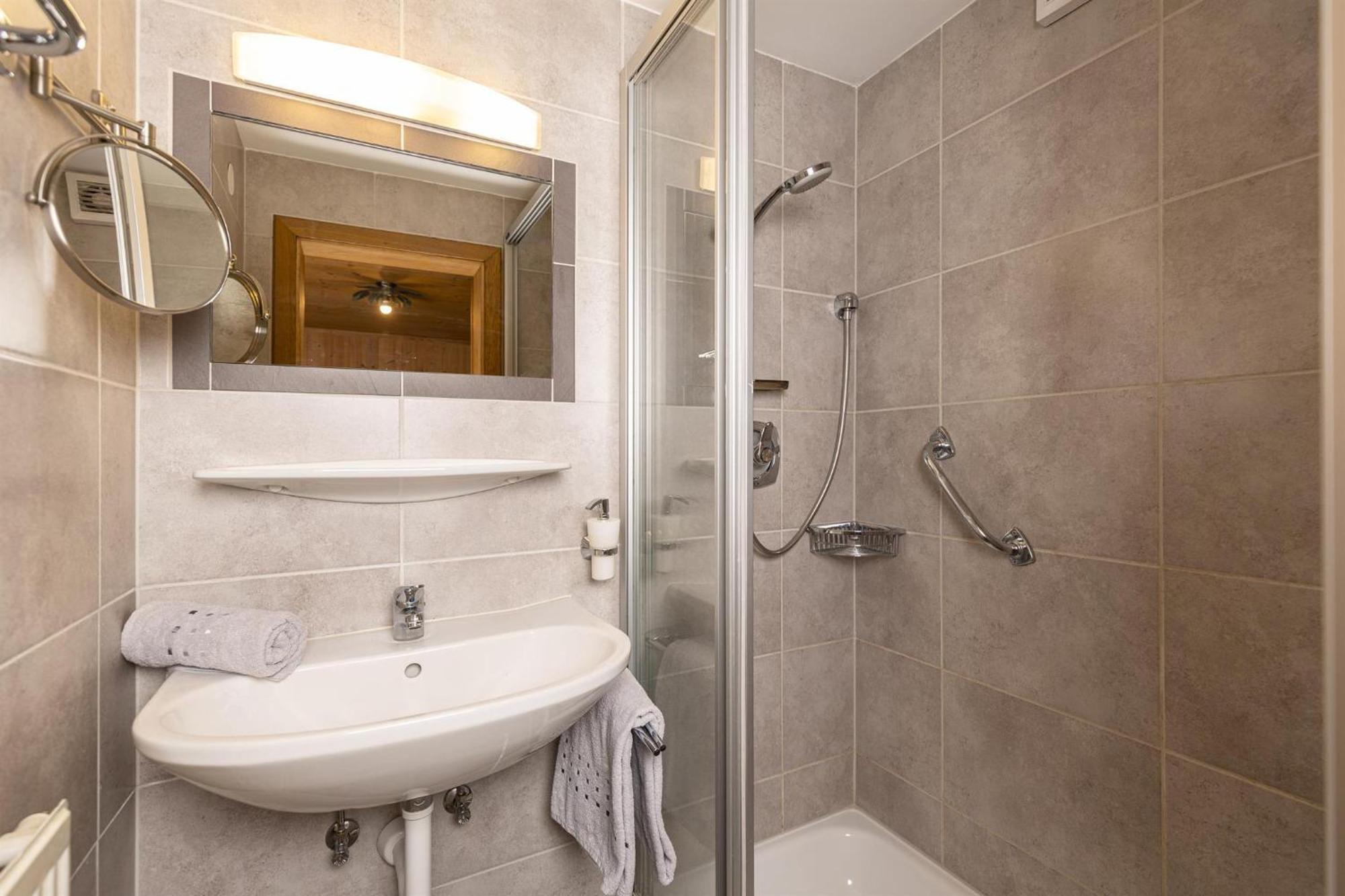 Haus Jochler Apartment Рид им Цилертал Стая снимка