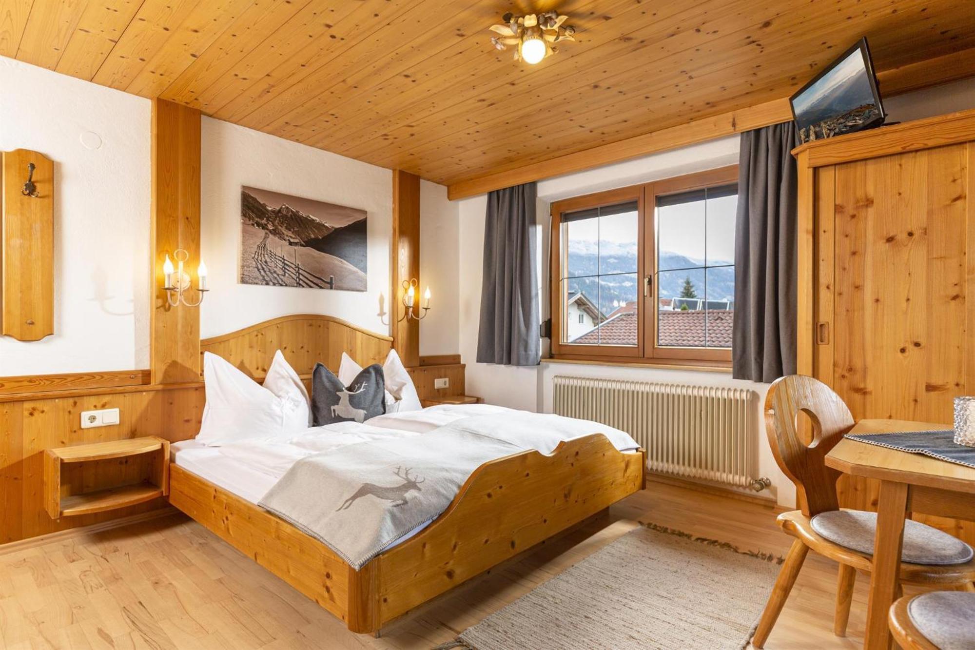 Haus Jochler Apartment Рид им Цилертал Стая снимка